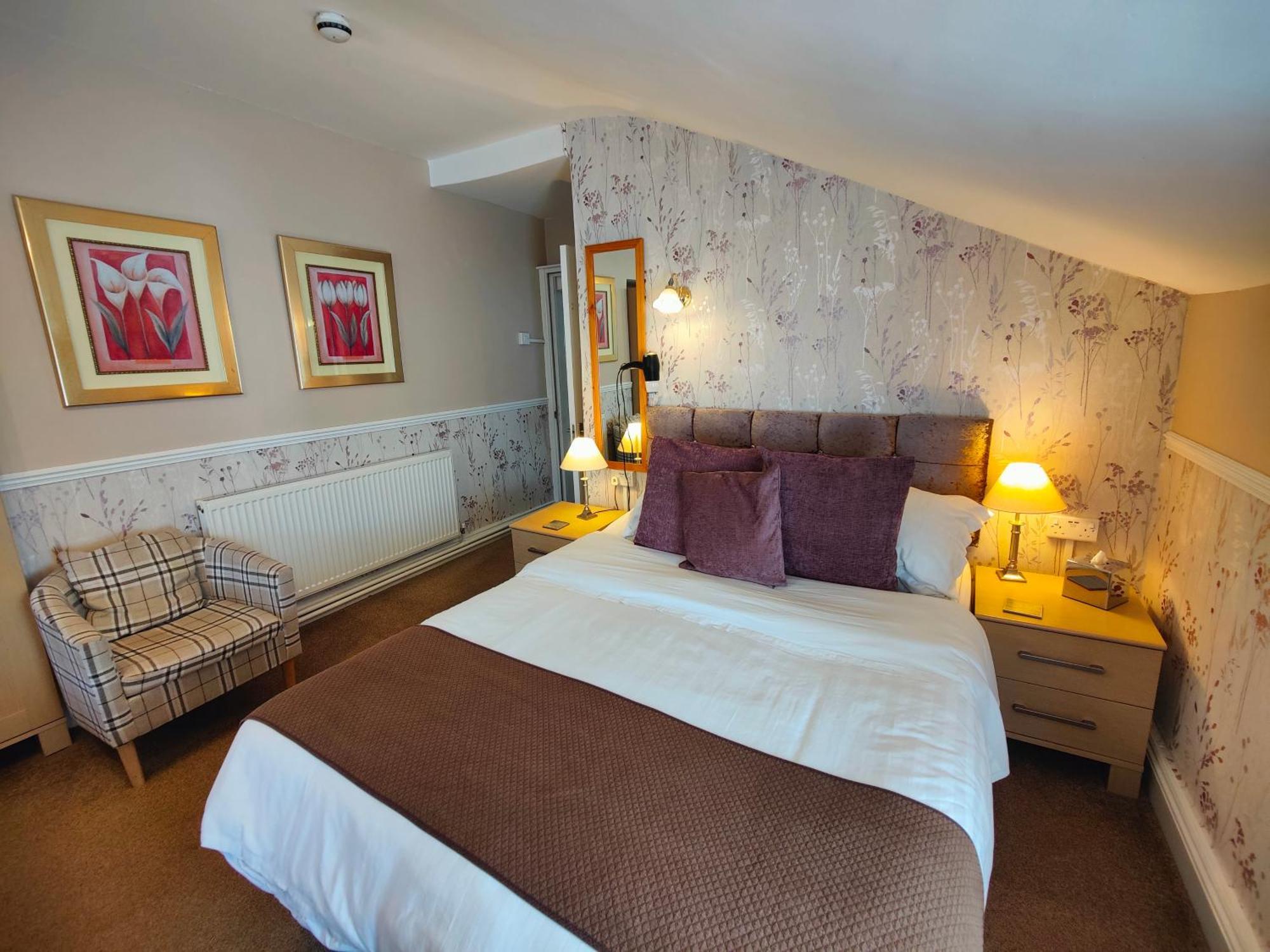The Pack O' Cards Hotel Combe Martin Buitenkant foto